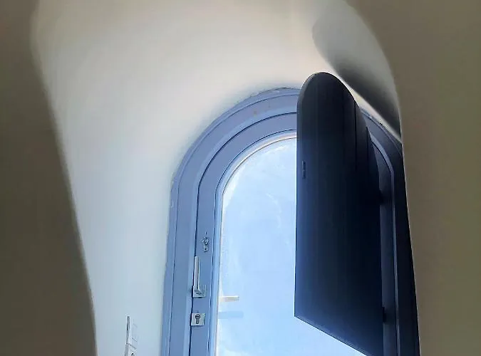 Thera Incognita Studios *