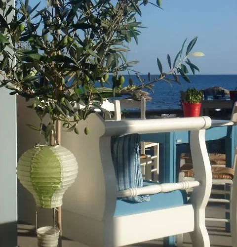 Thera Incognita Studios Perissa (Santorini)