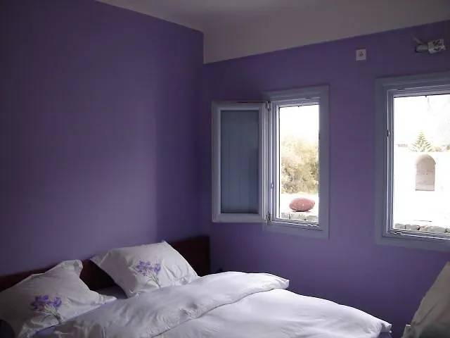 Thera Incognita Studios Perissa (Santorini)