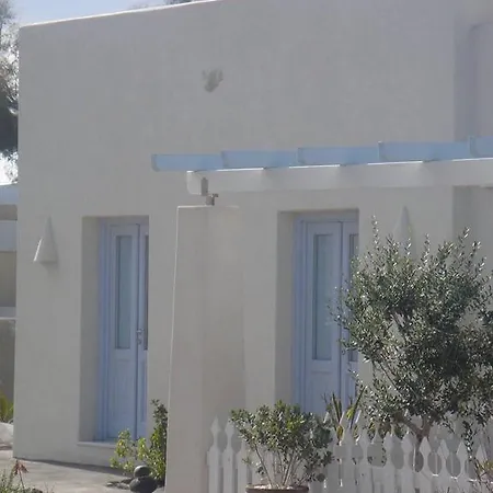 Thera Incognita Perissa (Santorini)