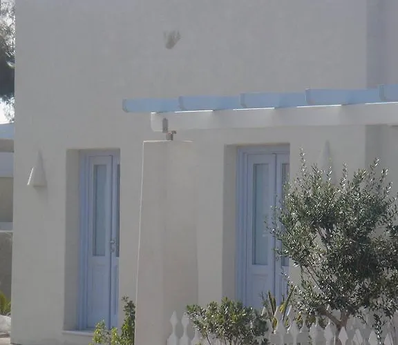 Thera Incognita Perissa (Santorini)