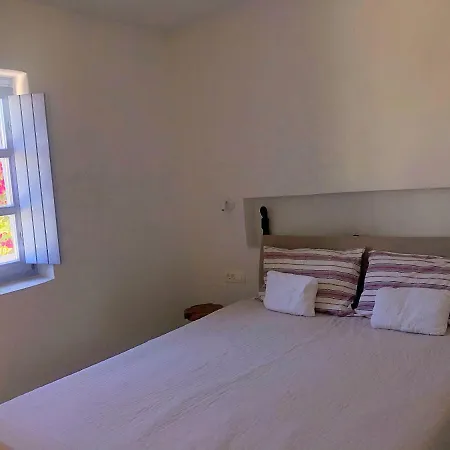 Thera Incognita Apartment *