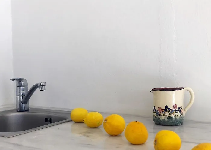 Apartment Thera Incognita Perissa (Santorini)